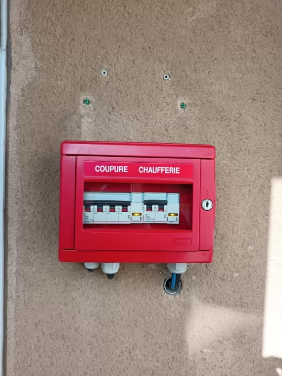 REMPLACEMENT BOITIER DE COUPURE CHAUFFERIE, Clermont-Ferrand, Fart'Elec